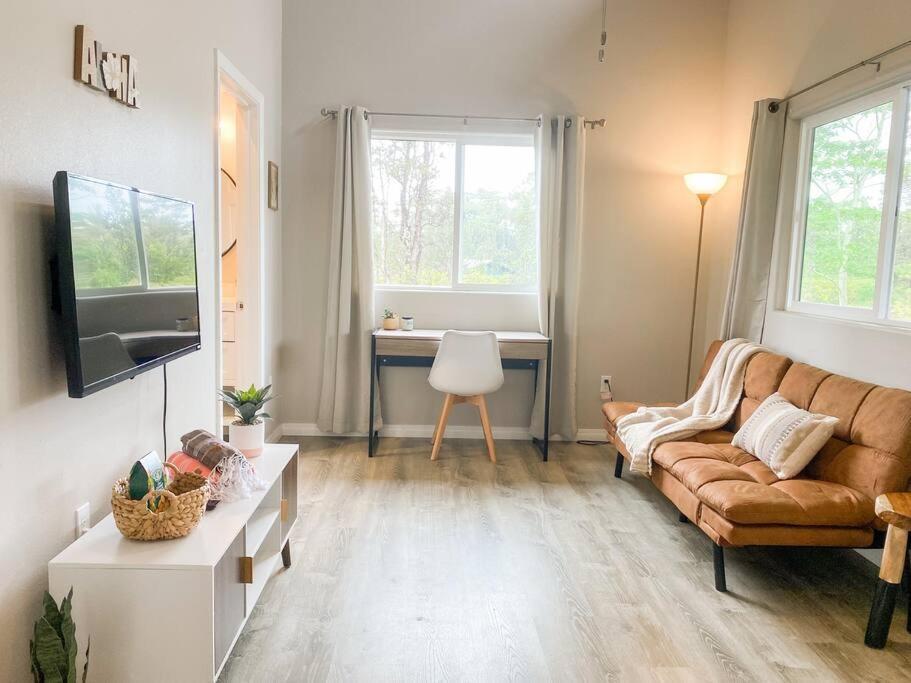 Appartamento Hibiscus Hale, Full Kitchen, King Bed, Parking Keaau Esterno foto